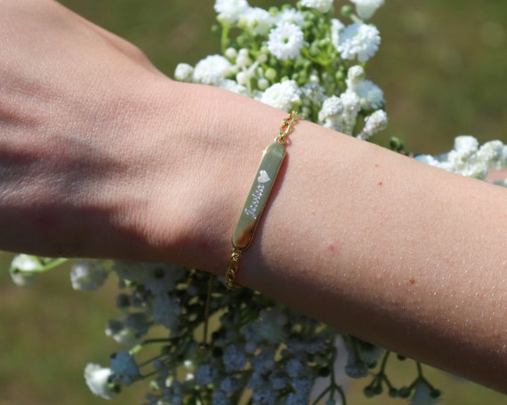 Engraved heart bracelet deals
