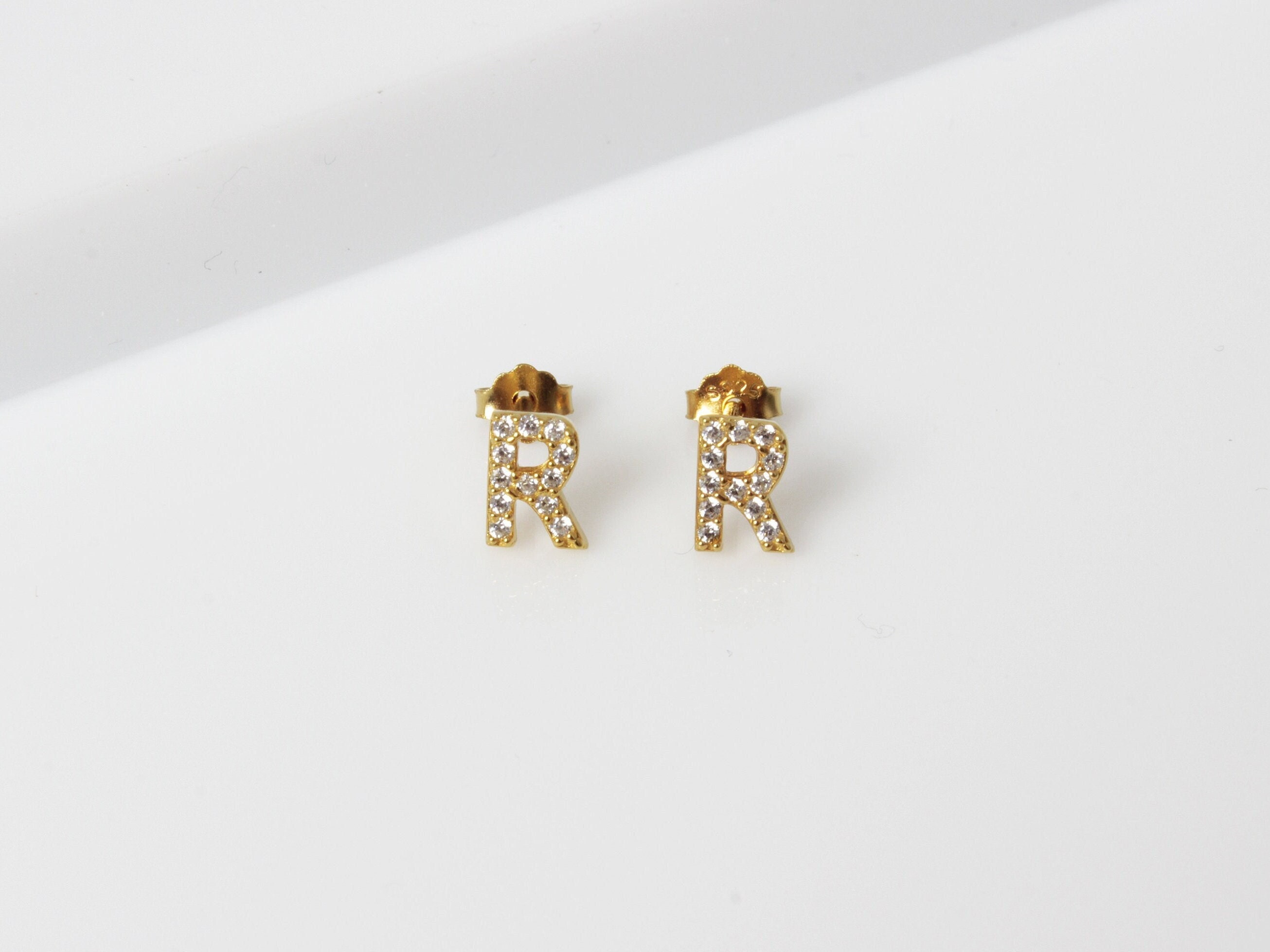 Letter shop r earrings