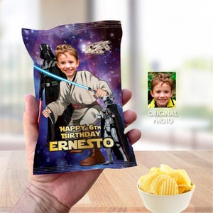 Etiketter till Jedi Star Wars-chipspåsen med födelsedagsbarnet som stjärnan, Youngling-snacks. 005CB