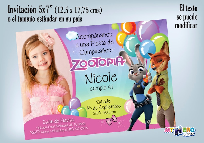 Puede incluir: Una invitaci&oacute;n de cumplea&ntilde;os con tem&aacute;tica de Zootopia, 12,5 x 17,75 cm, con una foto de una ni&ntilde;a y los personajes Judy Hopps y Nick Wilde. La invitaci&oacute;n incluye detalles del evento y el texto "Nicole cumple 4!"