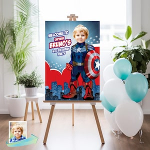 Könnte beinhalten: Ein Willkommenszeichen für eine 4. Geburtstagsparty mit einem Kind, das als Captain America verkleidet ist. Das Schild lautet "Willkommen bei Captain Bruno's 4th Birthday Party".