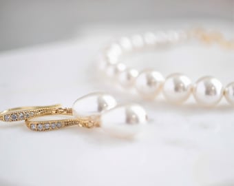 Pearl Drop Gold Earrings and Bracelet Set, Wedding Jewelry Set for Brides, Wedding Jewelry Gift, Bridesmaids Jewelry Set, Bridal Party Gift
