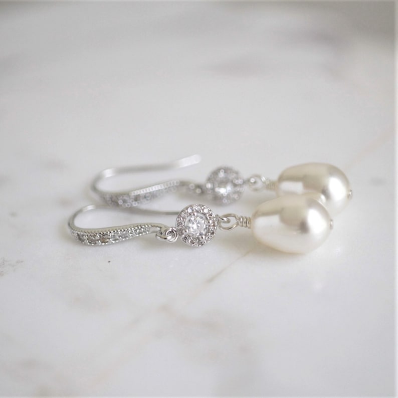 Hook Earrings main image 0