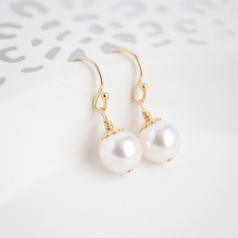 gold dangling earrings for wedding