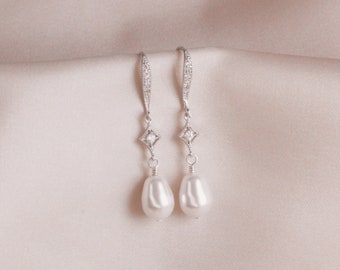 Silver Dangle Pearl Earrings, Bridal Earrings, Wedding Jewelry for Brides, Bride Pearl Jewelry, Pearl Dangle Earrings, Bridal Pearl Earrings