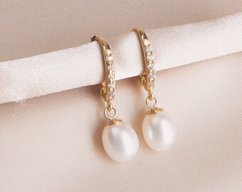 Lever Back Gold Earrings, Gold Dangle Freshwater Pearl Earring, Jewelry for Brides Bridal Earrings, Bride Dangle Earrings, Wedding Earrings