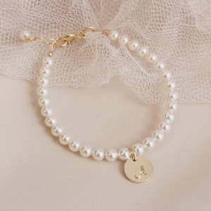 Flower Girl Initial Bracelet Gift, White Pearl Flower Girl Bracelet, Bride's Girl Gift, Pearl Gold Flower Girl Bracelet, Flower Girl Gift