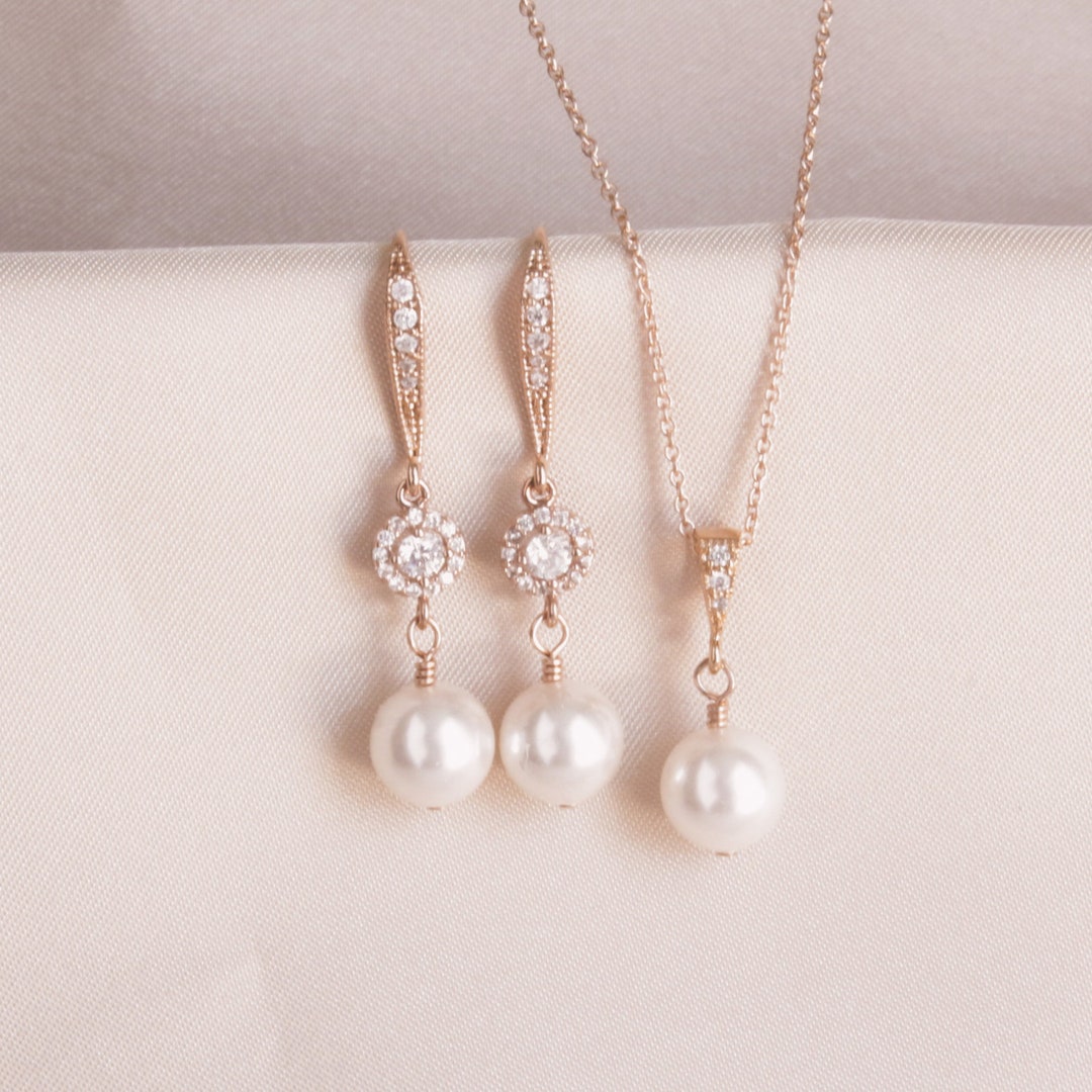 Gorgeous Gold Pearl Jewelry Set For Women – Perfect Bridesmaid & Wedding Accessory With Necklace, Bracelet & Earrings - View #9