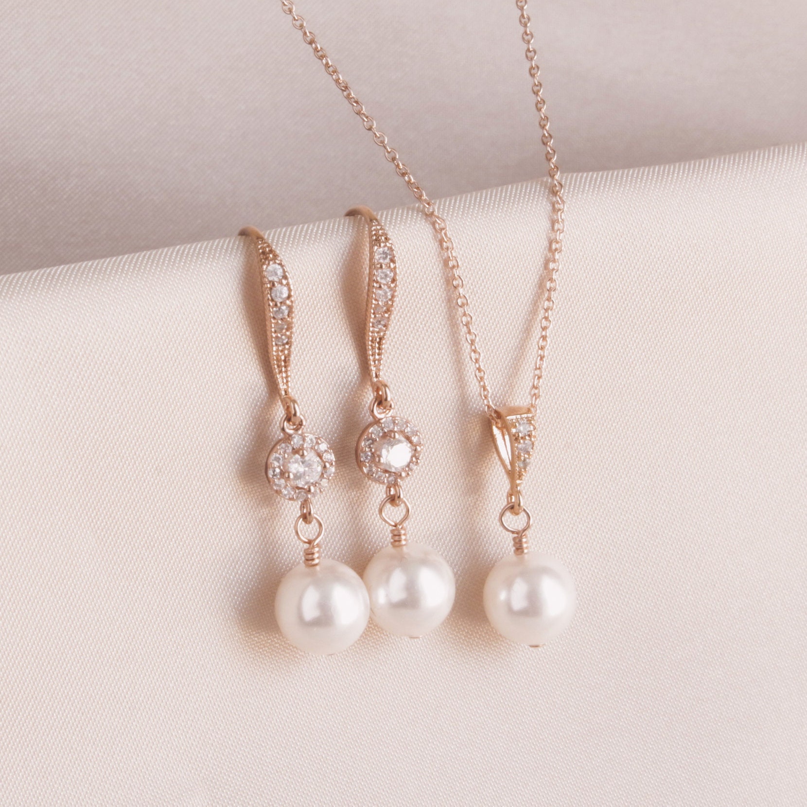 Rose Gold Pearl Necklace Earring Set And Earrings Set Fashionable Alloy  Jewelry For Weddings And Parties Trendy Round Pendant Necklaces For Women  And Girls From Yambags, $1.48