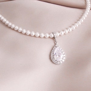 White Pearl Necklace, Pearl Jewelry, Wedding Jewelry for Brides, Silver Teardrop Necklace, Bridal Pearl Necklace, Pearl Wedding Necklace, 4L
