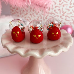 Cute Christmas Shaker Snail - Fun Forest Fidget Figurine - Silly Snow Globe Sculpture - Art Toy for Adults - Quirky Gift for Friend