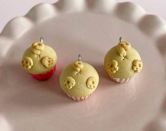 Miniature Pug Butt Cupcake Charm: Fawn or Black Dog Lover Gift