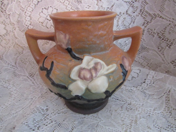 Roseville Pottery Magnolia Vase Etsy