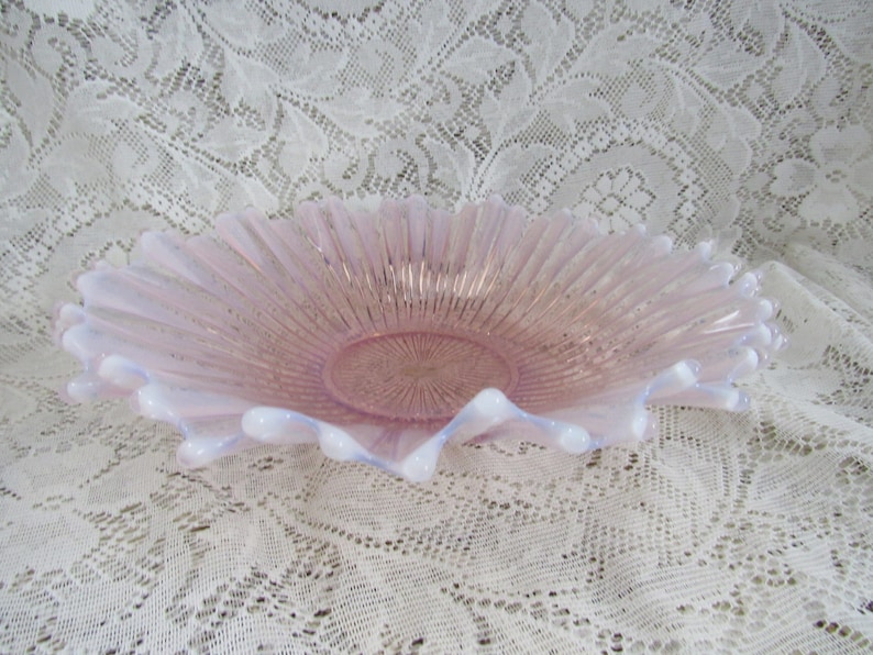 Vintage Fostoria Pink Opalescent Heirloom Glass Bowl