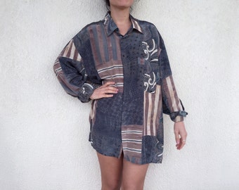 Vintage Wacky Hippie INT Ladies Garment Workers Union ButtonDown Shirt Size Small Dress Shirt 1970s 70s Original Classic Rare Made USA