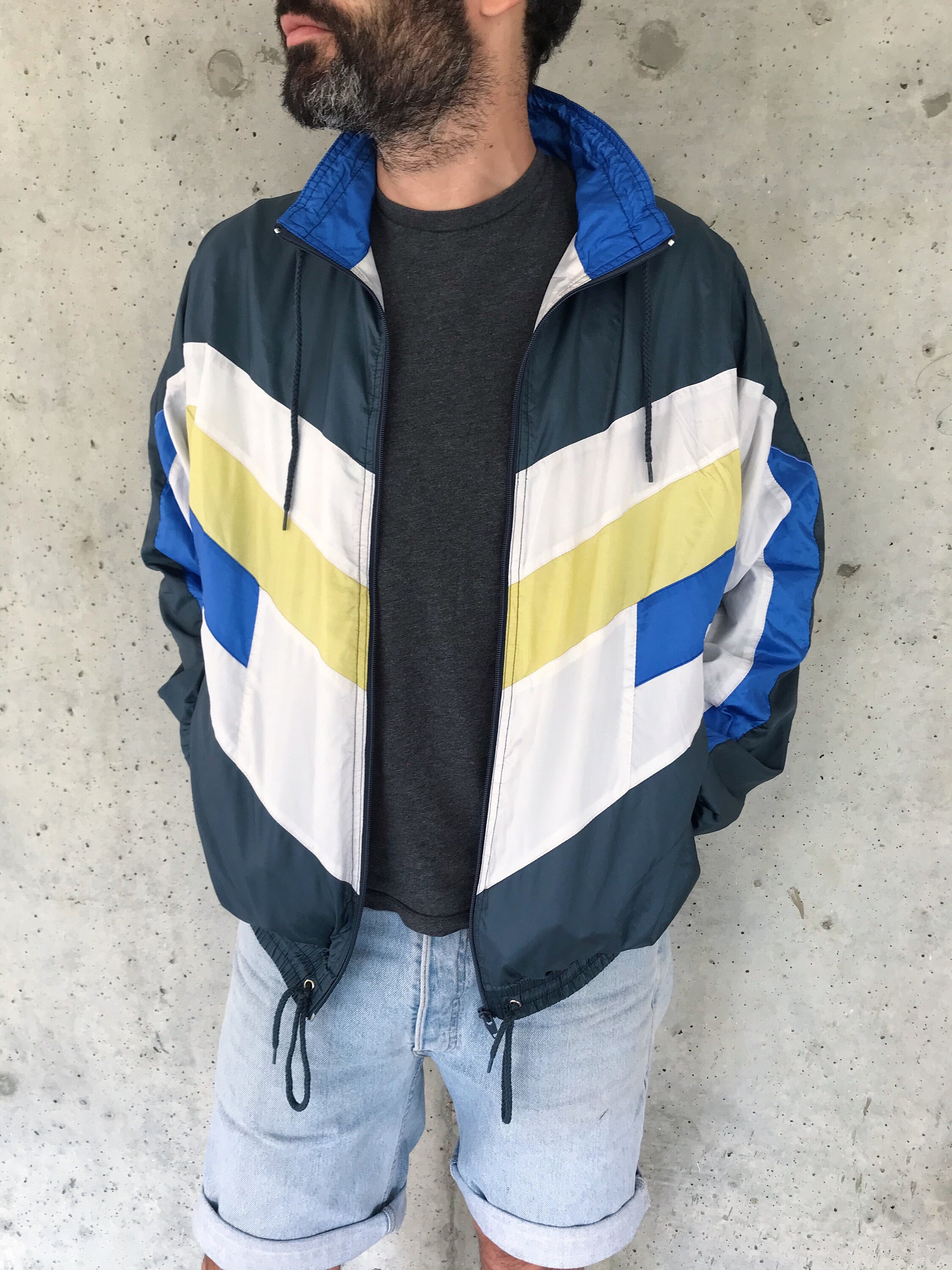 90s Vintage V- Stripe Windbreaker // Zip Up Jacket // Jogging Athletic // Running // Activewear // Gym