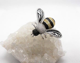 Brooch pendant bee plastic with zircons in 925 sterling silver