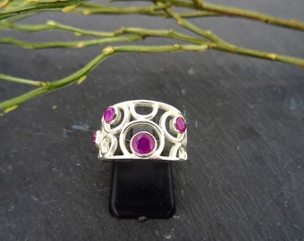 Filigree ring with real rubies from India in 925 sterling silver