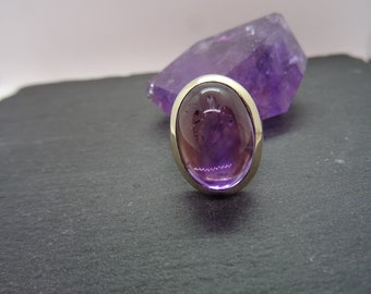 Statement ring amethyst cabochon in 925 sterling silver, handmade, unique piece