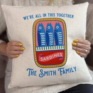 Capa de almofada personalizada para família, presente, lata de sardinhas mediterrâneas, tudo junto - decoração para sala de jantar, decoração para cozinha, 40 cm 16 polegadas