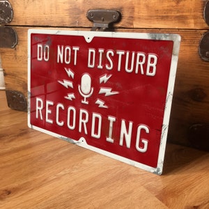 Do Not Disturb Recording Sign Man Cave Bedroom Door Wall Sign Home Office Plaque Gifts for Him Gifts for Her Birthday Gift 200x305mm