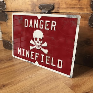 Man Höhle Metall Schild Gefahr Minenfeld WW2 Militär Air Force Historische Flugplatz Beschilderung Wand Tür Schild Geschenke für Ihn Geburtstagsgeschenk