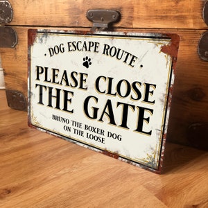 Personalised Close the Gate Sign Dog Warning Metal Wall Door Fence Decor Garden Accessory, Vintage Retro Waterproof Aluminium, 200mm x 305mm