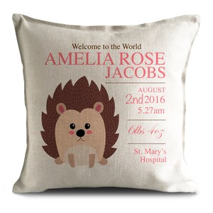 Nueva funda de almohada de cojín de bebé personalizada - Regalo de bautizo - Decoración del hogar - Ilustración de erizo de dibujos animados - 40cm 16 pulgadas
