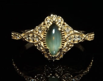 Blue Cat's Eye Jade 18K Gold Ring | Rare Natural Stone | Chatoyant Nephrite | Washington Jade