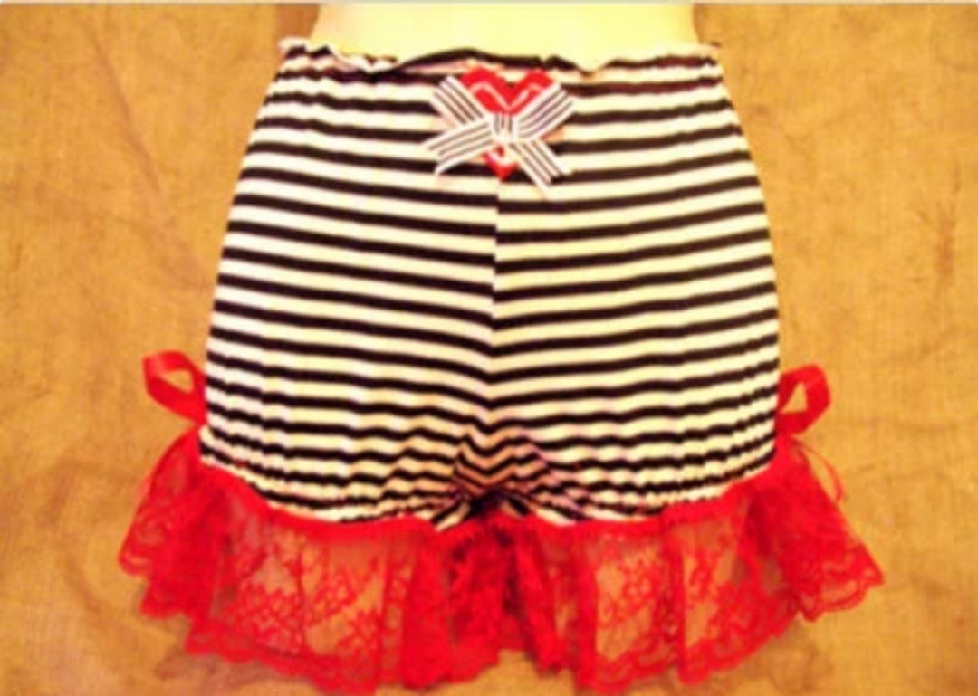 Cute,black/white Stripe Stretchy Short Bloomers With Red