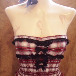 Cute,tartan,elasticated strapless with fine black lace & bows! Rockabilly,pin-up,Victorian,western,burlesque,prarie!
