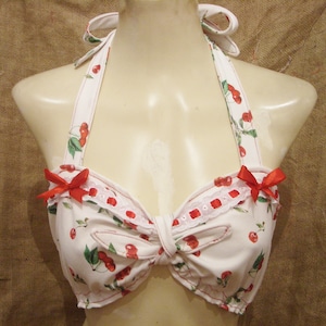Cute white cropped halterneck top with cherry print and front tie Red bows Rockabilly,pin up,prairie,country,hillbilly,1930&#39;s/40&#39;s/50&#39;s/60&#39;s