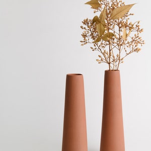 ceramic flower vase, single flower vase, table decorations, ceramics and pottery, bud vase, flower pot, modern minimalist home decor image 5