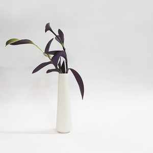 ceramic flower vase, single flower vase, table decorations, ceramics and pottery, bud vase, flower pot, modern minimalist home decor image 2