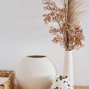 minimalistische Vase, Keramik Blumentopf, moderne Wohnkultur, Keramik Knospenvase, skandinavische moderne Blumenvase, Keramik und Keramik Blumenvasen Bild 6