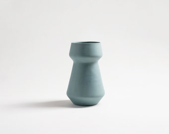 modern teal vase, turquoise ceramic flower pot, ceramic flower vases, turquoise vase, modern minimalist home decor, wedding vase centerpiece