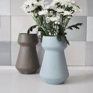 Minimalist Ceramic flower Vase, Yellow Vase, Ceramics and pottery, Scandinavian Modern Home Decor, ceramic Flower Pot, vase ceramic table image 9