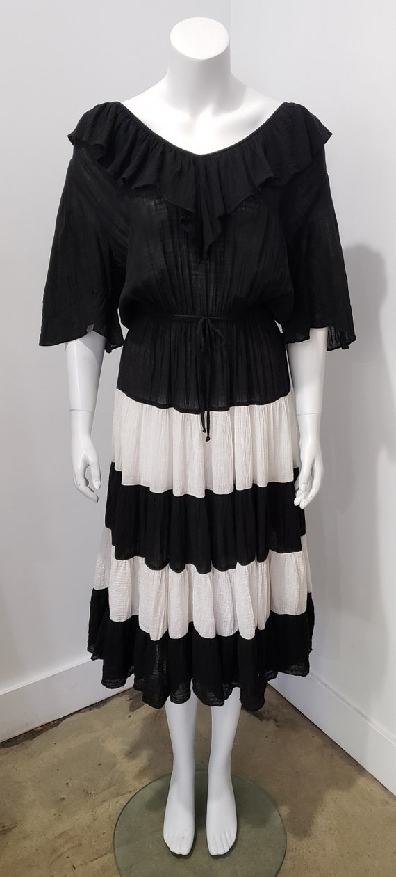Vintage 70's Black and White Ruffle Tiered Stripe… - image 3