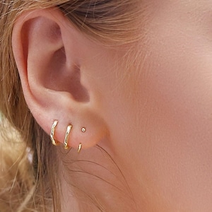 Minimalist Huggie Hoops • small hoop earrings • open hoop earrings • dainty twisted gold hoops • silver hoops • huggie hoop earrings •