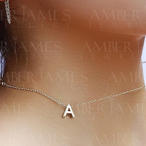 Colar personalizado com inicial delicada | Colar com letra personalizada | Pingente inicial minúsculo em prata, ouro | Letra delicada | Presente para ela