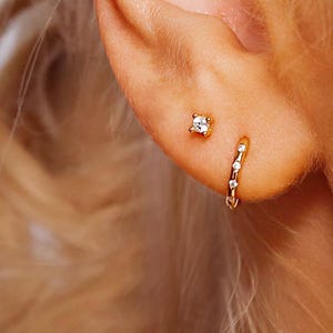 Minimalist Huggie Hoops • small hoop earrings • tiny hoop earrings • dainty hoops • silver hoops • huggie hoop earrings