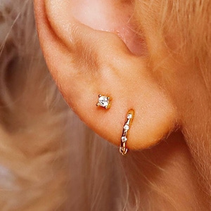 Minimalist Huggie Hoops • small hoop earrings • tiny hoop earrings • dainty hoops • silver hoops • huggie hoop earrings