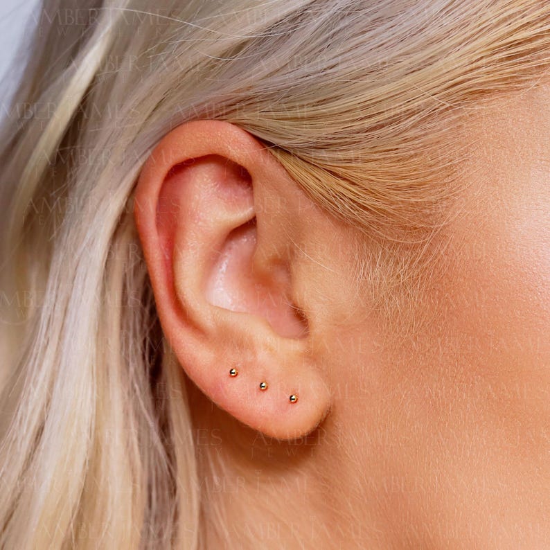 Orecchini a perno piccoli, minuscoli orecchini a perno in oro, orecchini a perno placcati in oro 18 carati, 1,5 mm, 2 mm, 3 mm, orecchini a perno a sfera, piccoli orecchini a perno in oro, orecchini delicati, regalo per lei immagine 10