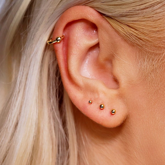 Tiny Heart Stud Earrings in Solid Gold - Tales In Gold