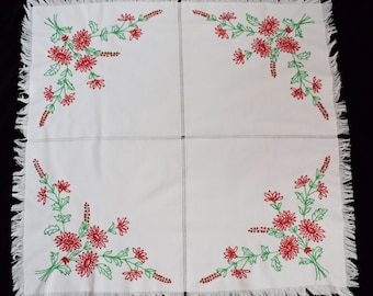 Vintage Ungarische Handbestickte Florale Tischdecke aus den 90er Jahren