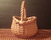 Vintage handled woven wicker basket planter bread egg gathering farmhouse rustic country decor storage french