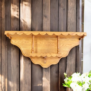 Vintage Wall Shelf Oak Scalloped Edge Wooden Wall hanging shelf Farmhouse Country decor Primitive Rustic