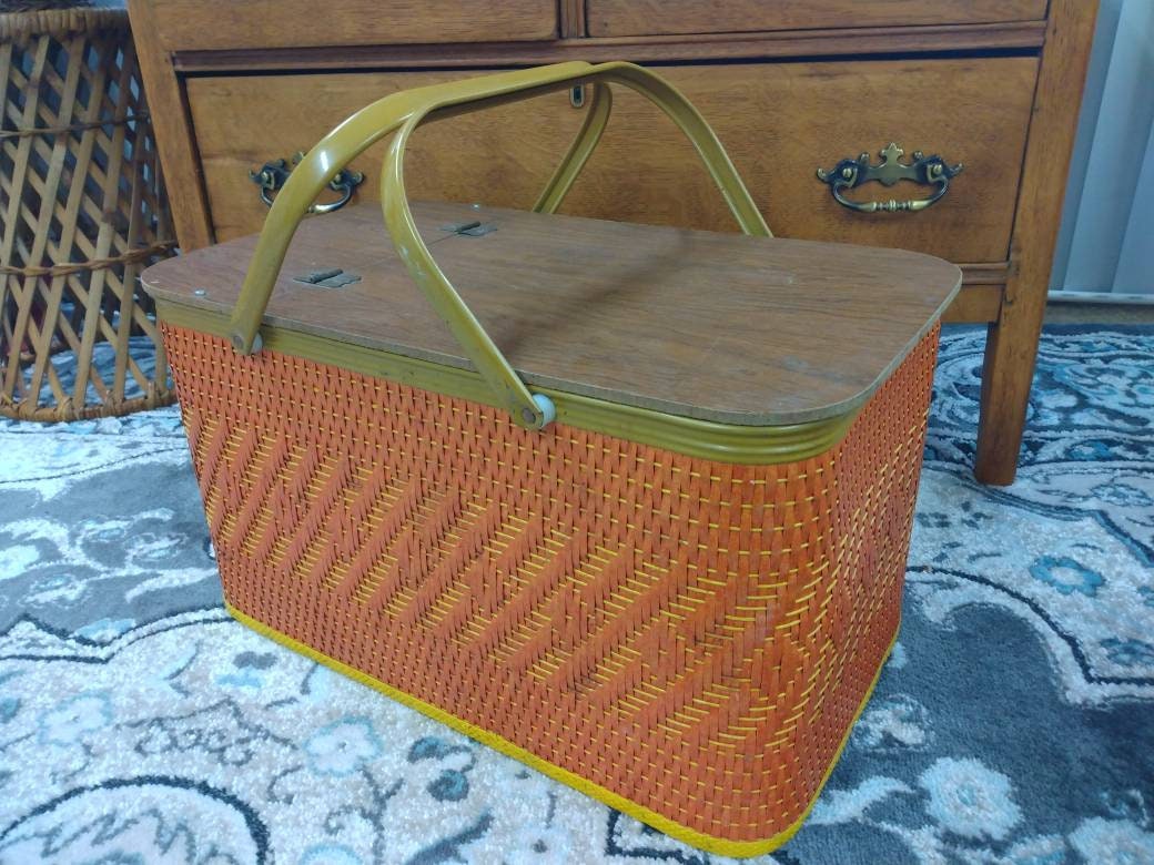Vintage Redman Picnic Basket Redman Dish Cup Plate Set Woven Etsy