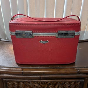 Vintage Makeup Train Case Suitcase Red Luggage Airplane Carry On Bag Make up MCM Retro Travel Bag Purse