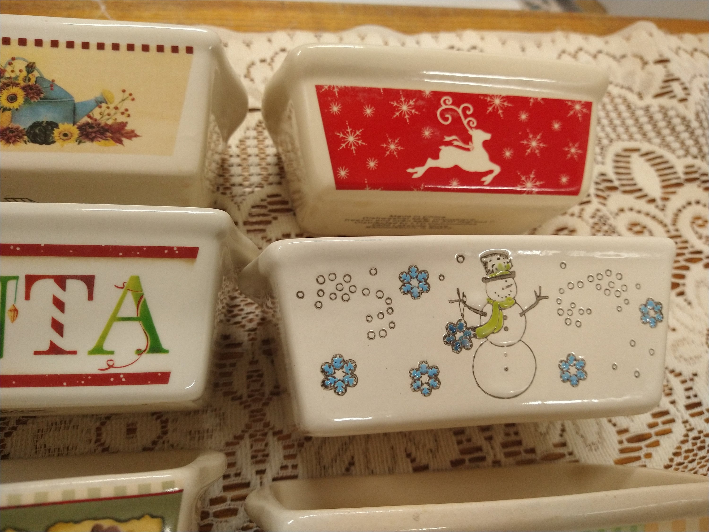 Celebrate It Holiday Mini Individual Loaf Baking Pans Ceramic Christma –  JAMsCraftCloset